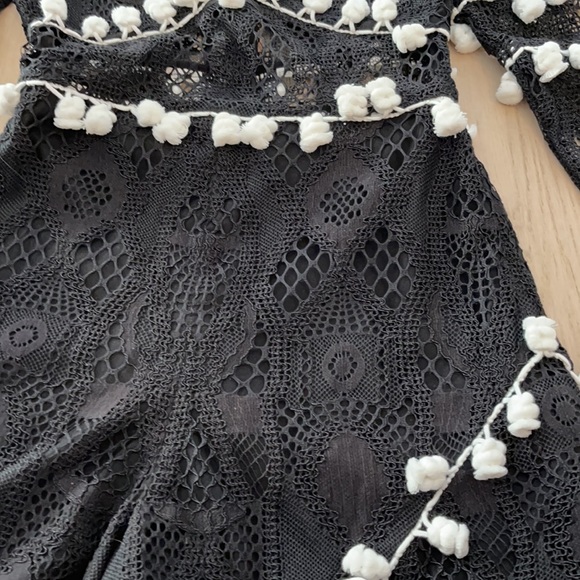 NWT Alexis Danika Black & White Romper - Picture 4 of 5